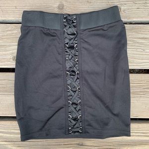Windsor black mini lace up skirt size small